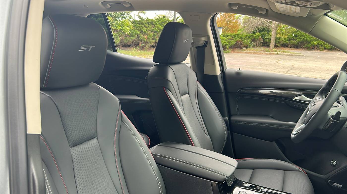 2023 buick envision essence