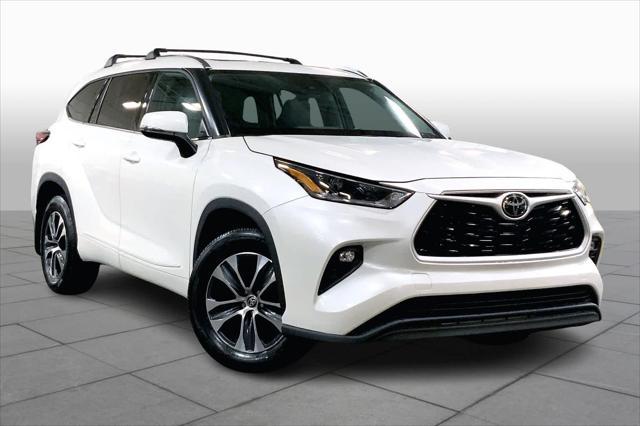 2021 toyota highlander xle