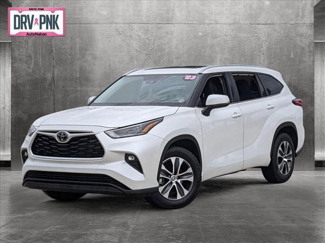 2023 toyota highlander xle