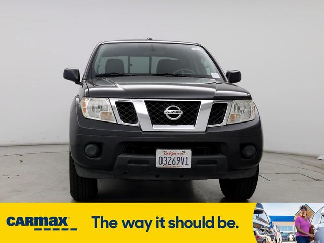 2015 nissan frontier sv