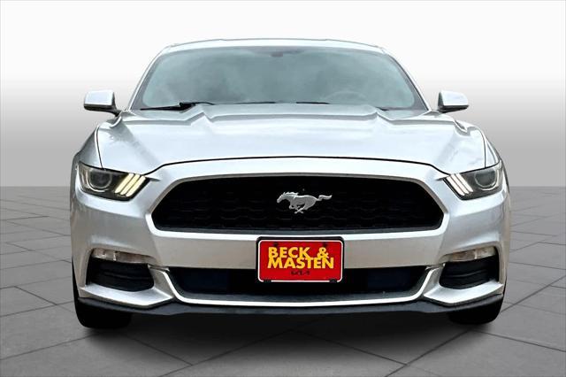 2016 ford mustang v6