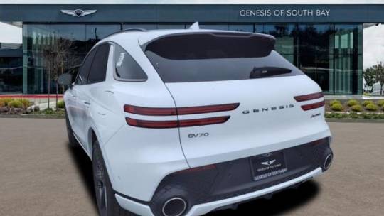 2025 Genesis GV70