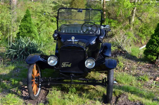 1919 model t roadster in pristine condition!