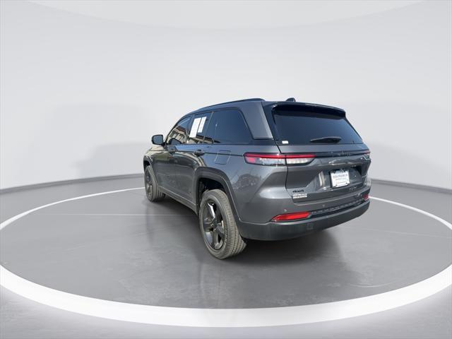 2023 jeep grand cherokee altitude