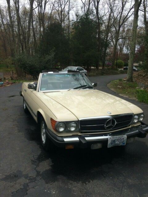 very low mileage, 2 owners classic