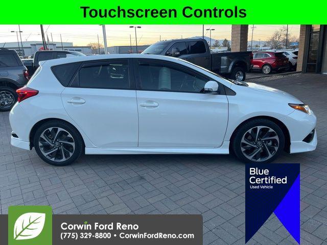 2017 toyota corolla im base