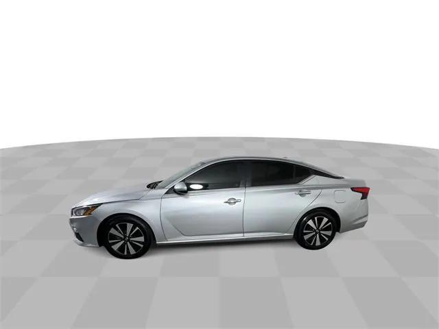 2021 nissan altima 2.5 sv