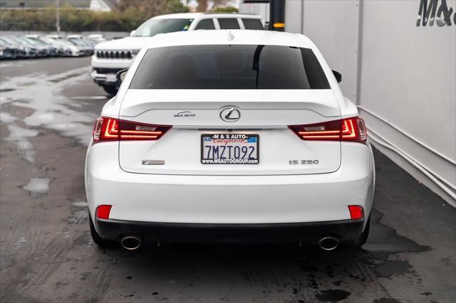 2015 lexus is 250 crafted line