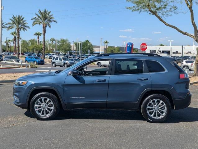 2022 jeep cherokee latitude lux