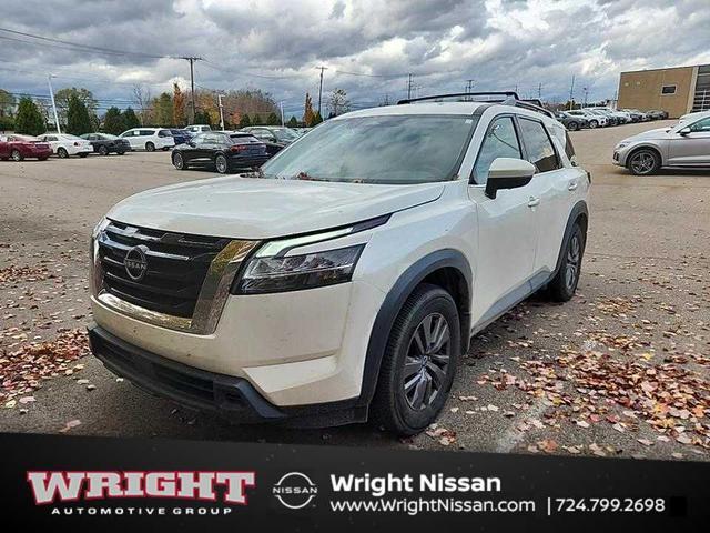 2022 nissan pathfinder sv