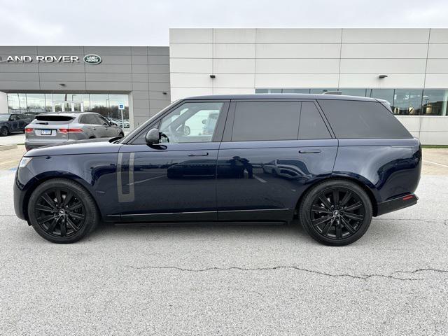 2023 land rover range rover p400 se