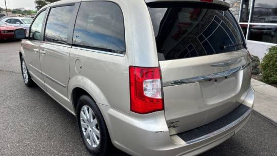 2014 Chrysler Town & Country