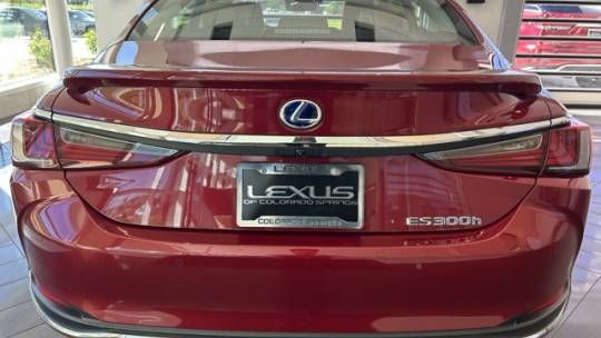 2021 lexus es 300h base