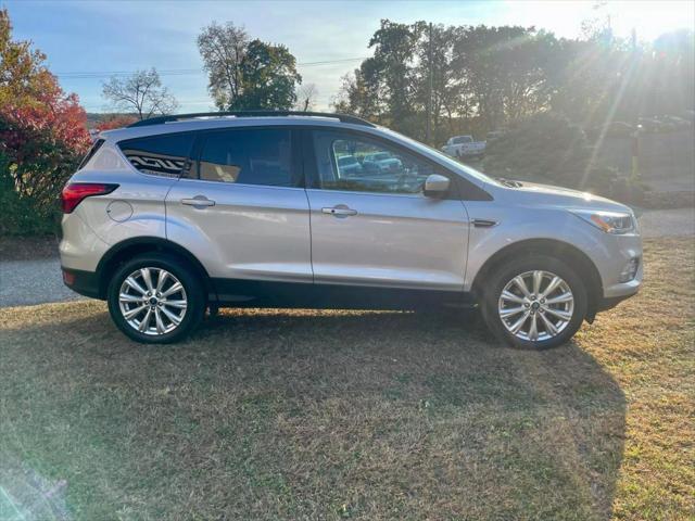 2019 ford escape sel