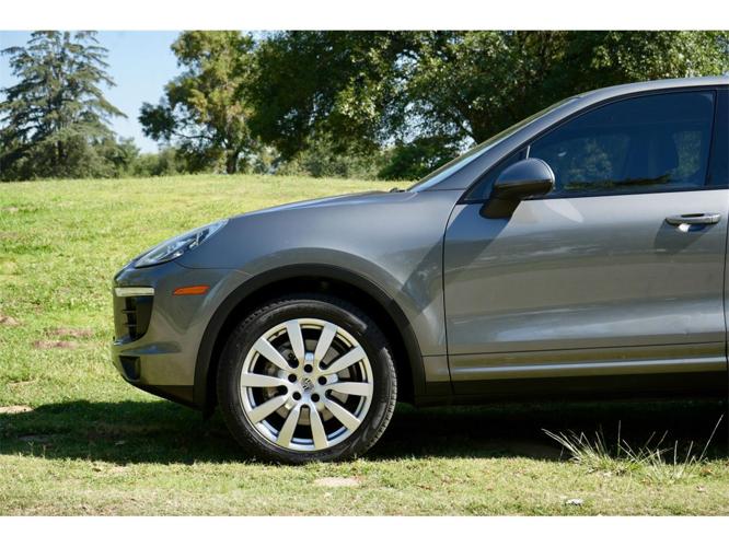 2017 porsche cayenne in sherman oaks, california