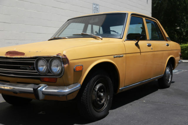 1971 datsun / nissan pl 510 4 door automatic original