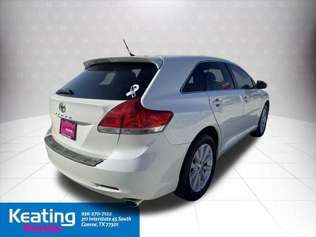2011 toyota venza base