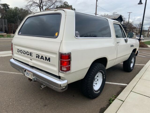 dodge ramcharger 1987