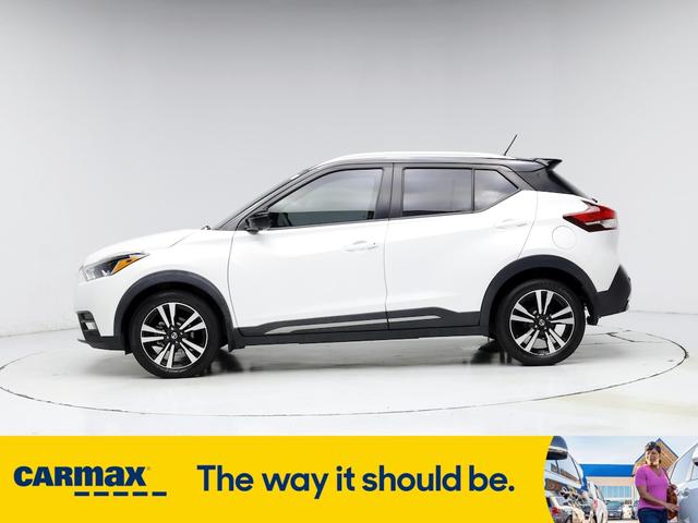 2020 nissan kicks sr