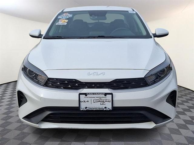 2022 kia forte lxs