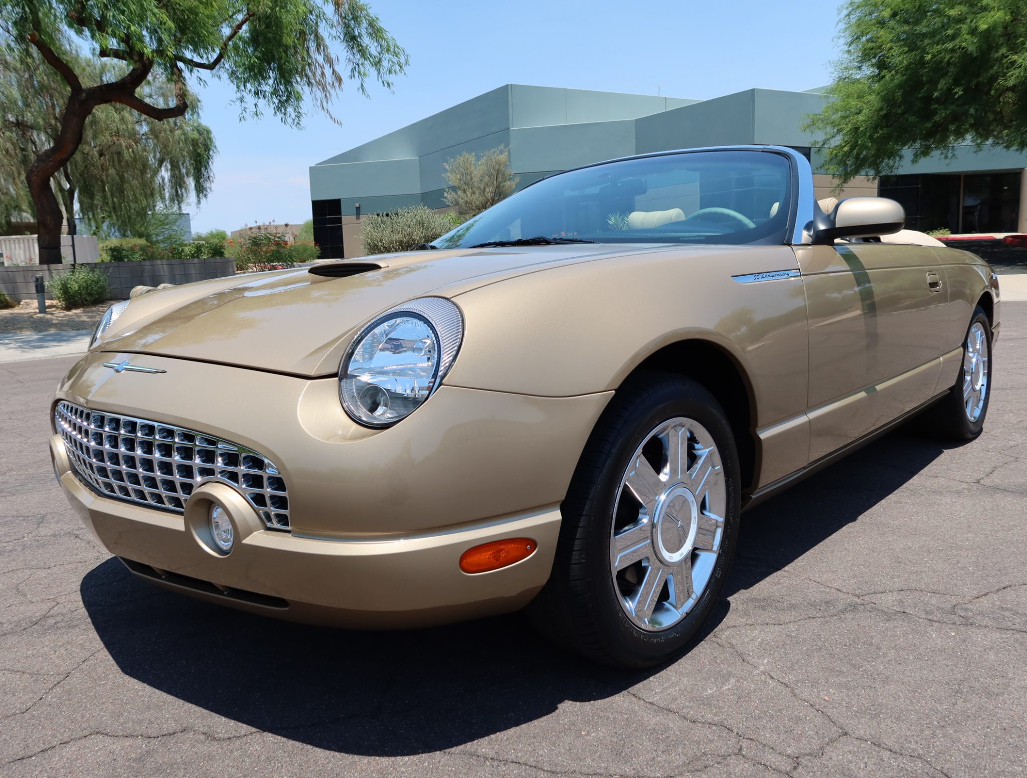 2005 ford thunderbird