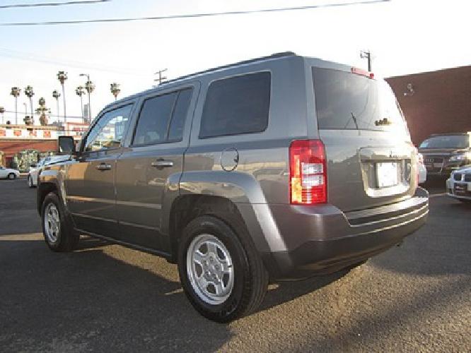 2013 jeep patriot gray fwd 31,113 mile - clean, factory warranty in los angeles, ca