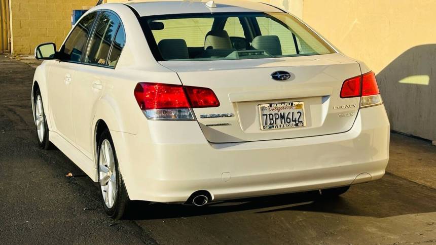 2013 subaru legacy