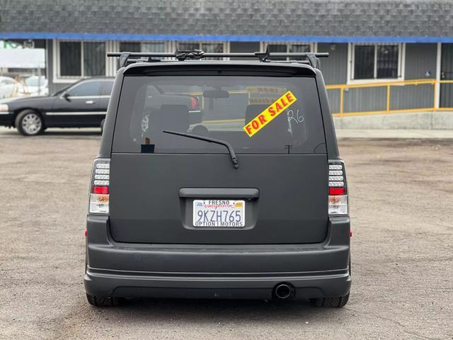 2005 scion xb