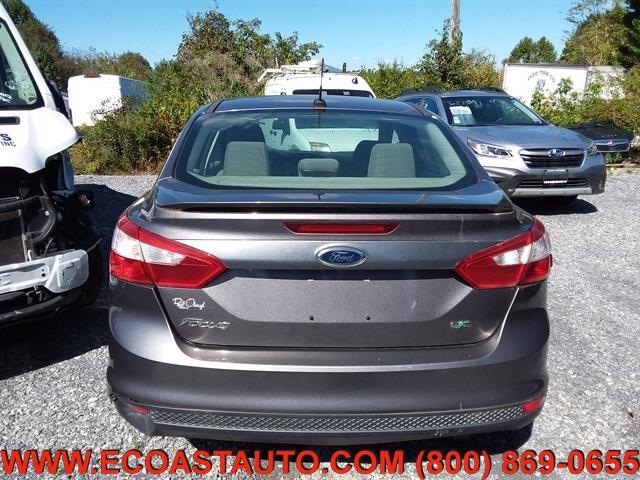 2012 ford focus se