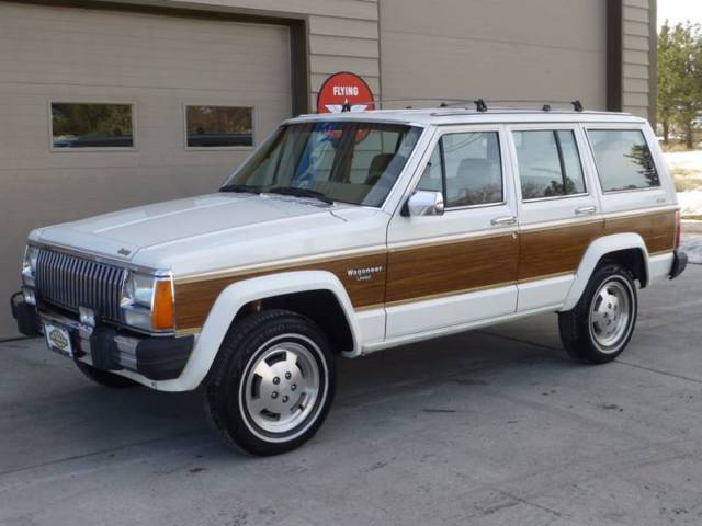 1985 jeep cherokee wagoneer limited 4wd with only 82k miles