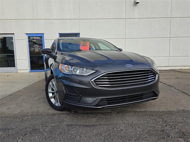 2019 ford fusion se