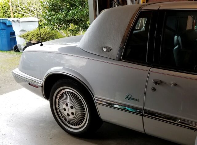 1989 buick riviera coupe silver fwd 3.8l v6 automatic, gray leather