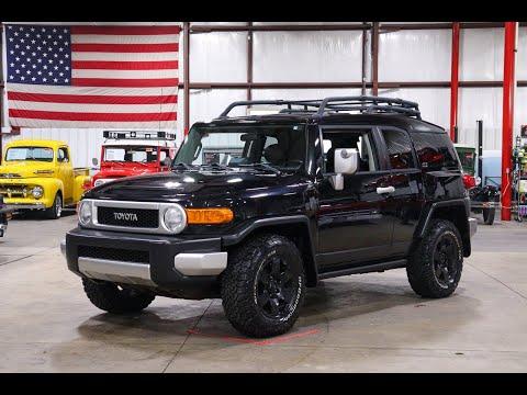 2007 toyota fj cruiser in kentwood, michigan