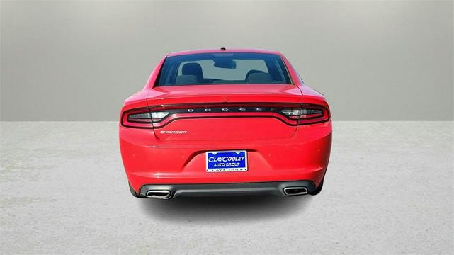 2022 dodge charger sxt