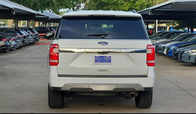 2020 ford expedition xlt