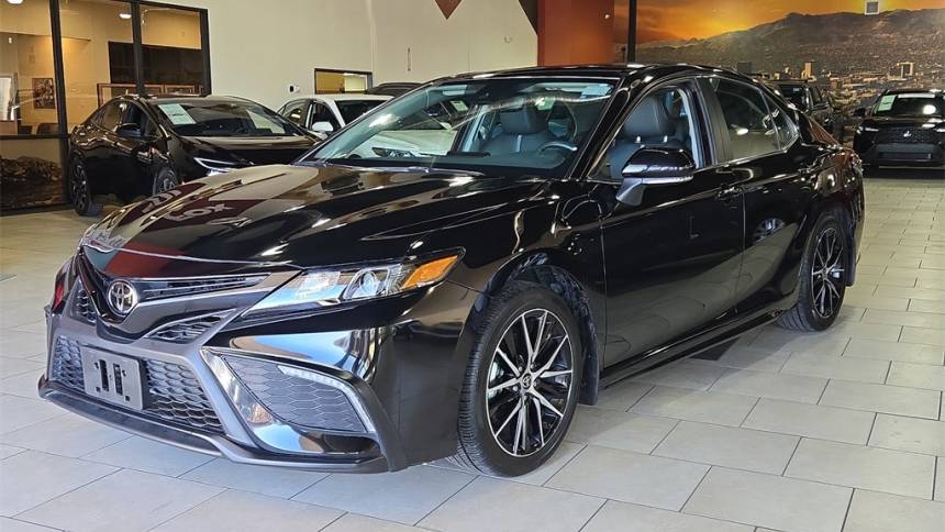 2024 toyota camry se