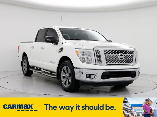 2017 nissan titan sv