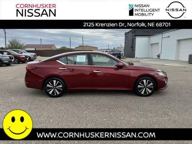 2022 nissan altima 2.5 sv