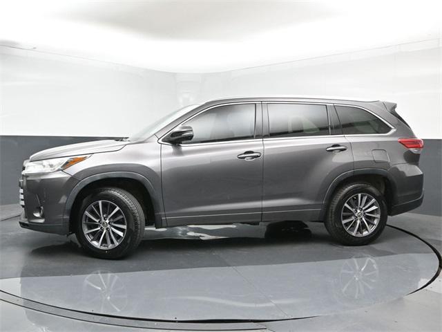 2018 toyota highlander se
