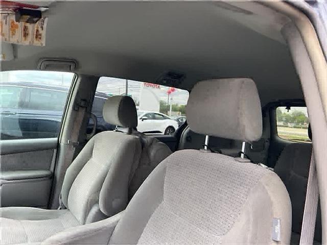 2006 toyota sienna le