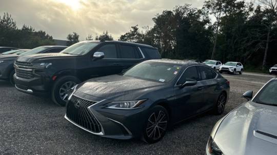 2023 Lexus ES