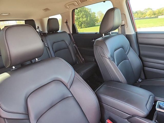2023 nissan pathfinder sl 4wd