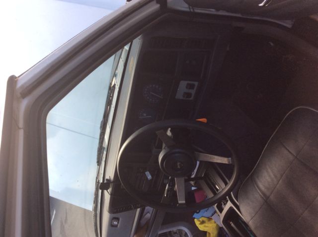 94 jeep cherokee 2dr right hand drive - postal jeep