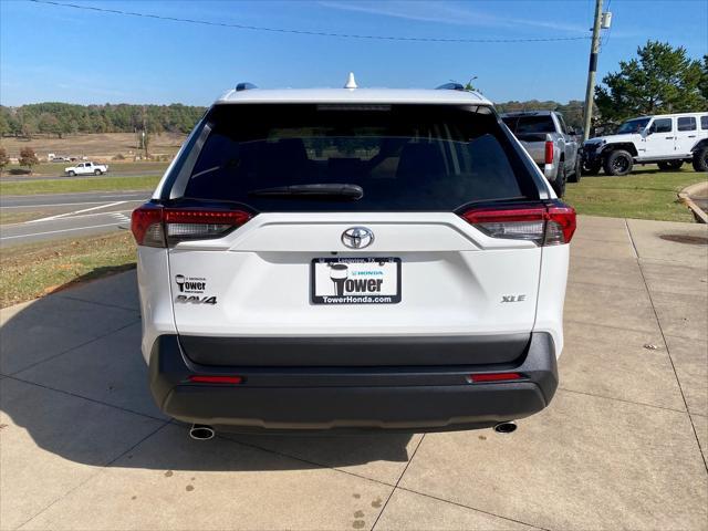 2021 toyota rav4 xle