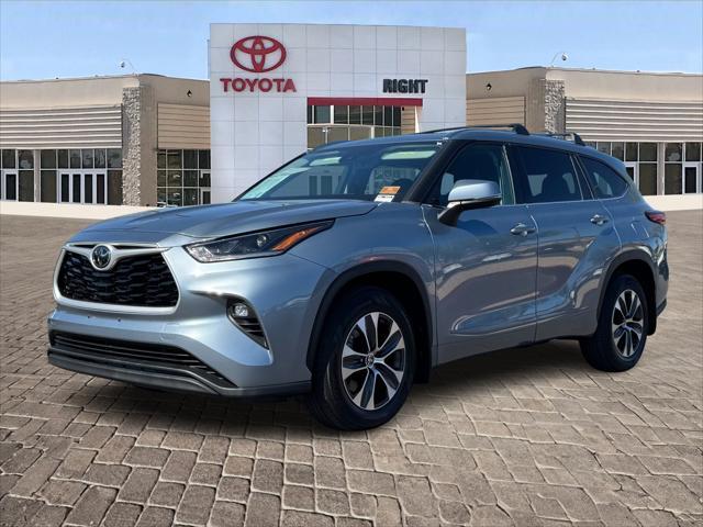 2021 toyota highlander xle