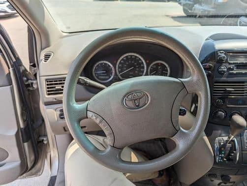 2004 toyota sienna in co bluffs, iowa