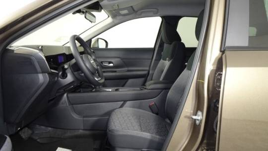 2025 Nissan Kicks