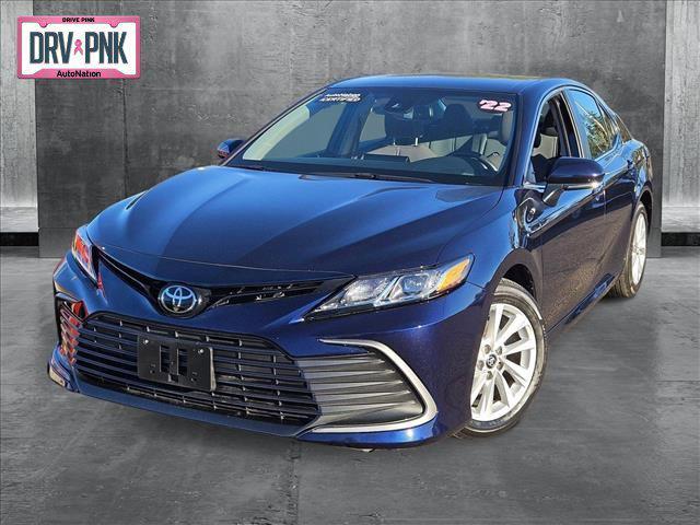 2022 toyota camry le