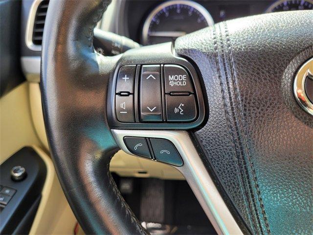 2017 toyota highlander limited
