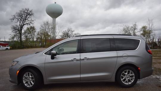 2021 Chrysler Voyager